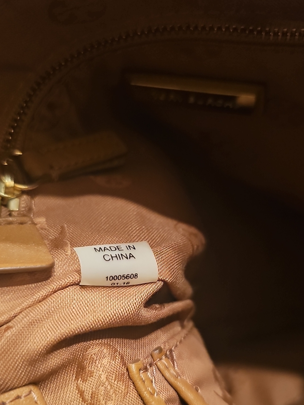 Tory Burch Stacked "T" Swingpack Crossbody Bag - Picture 9 of 9